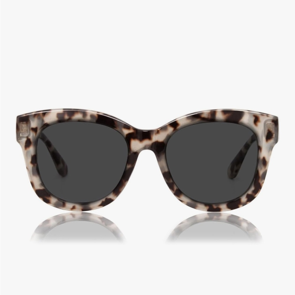 JiSoo Oversized Reading Glasses for Women, 2.0 Magnification - Picture 6 of 6